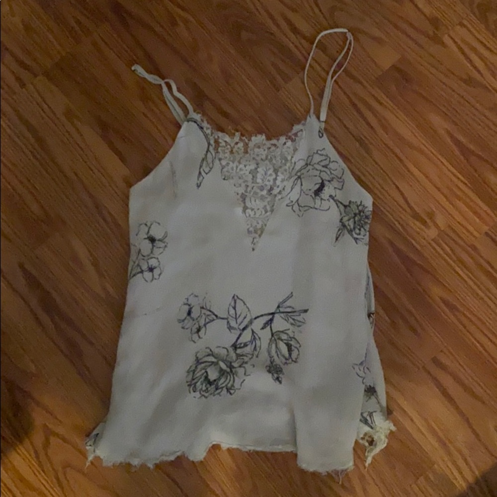 Kimchi blue white floral tunic